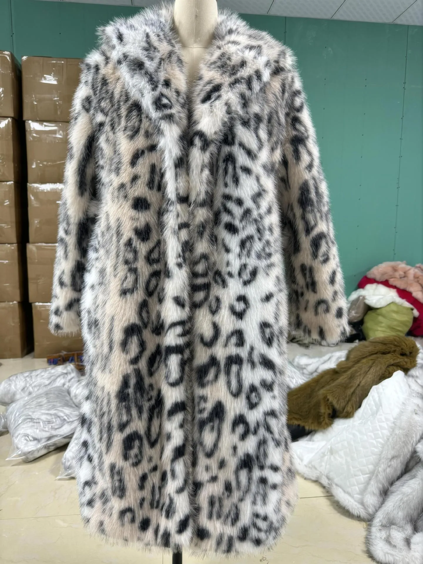 Elegant Leopard Print Faux Fur Coat – Belted Mid-Length Animal Print Winter Jacket