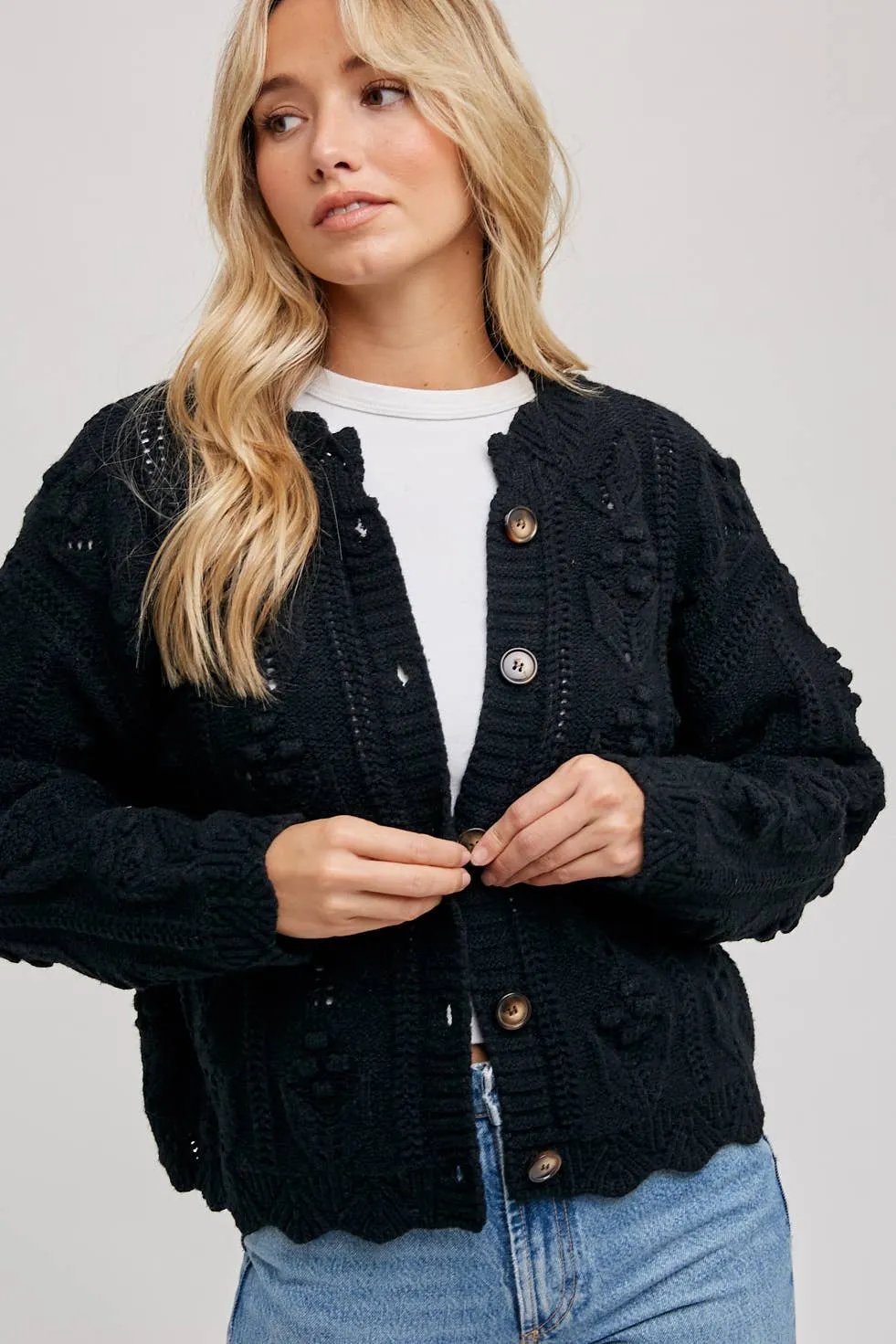 SCALLOP HEM KNIT CARDIGAN