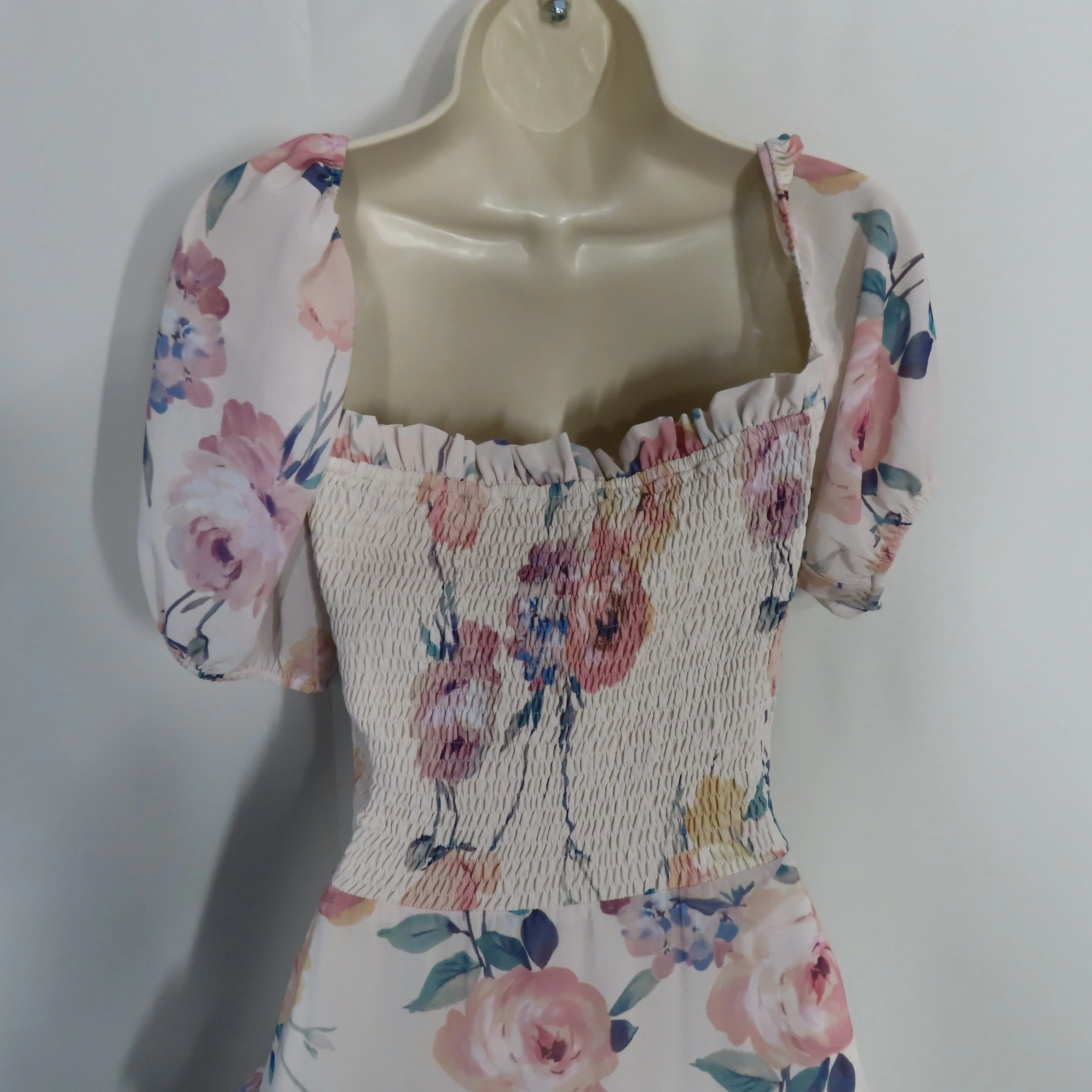 Yumi Kim Pink Floral So Romantic Mini Dress Smocked Bodice Layered Skirt Size X-Small